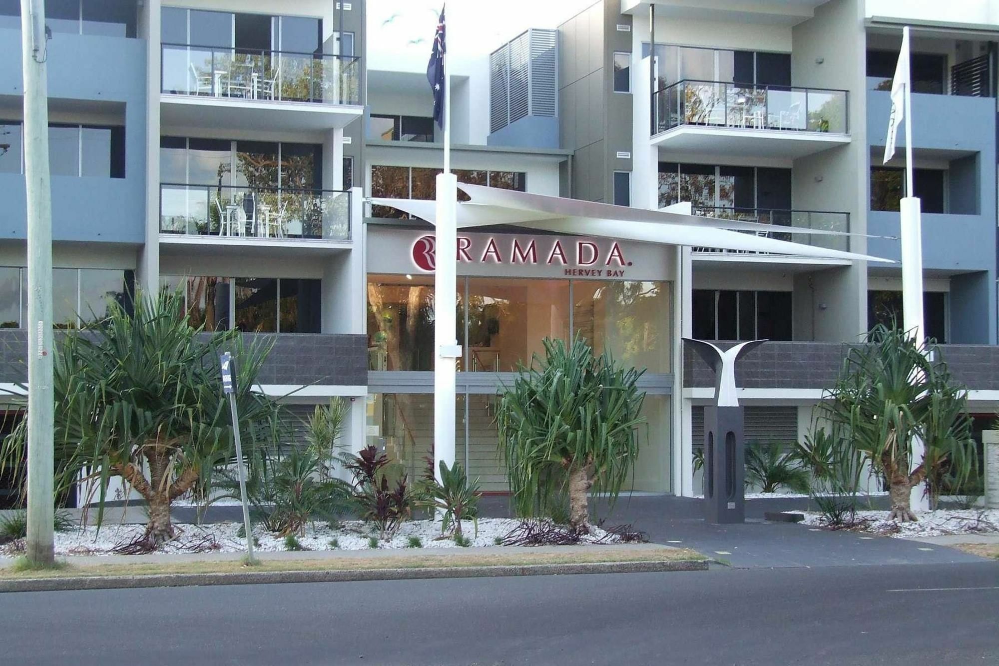 Ramada By Wyndham Hervey Bay Exterior photo The hotel's entrance
