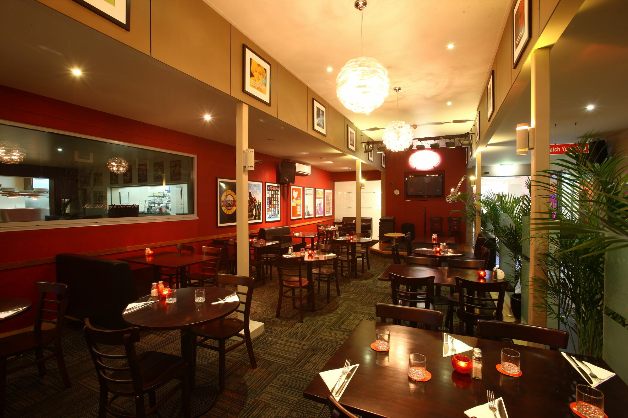 Ramada By Wyndham Hervey Bay Exterior photo Interior of the restaurant