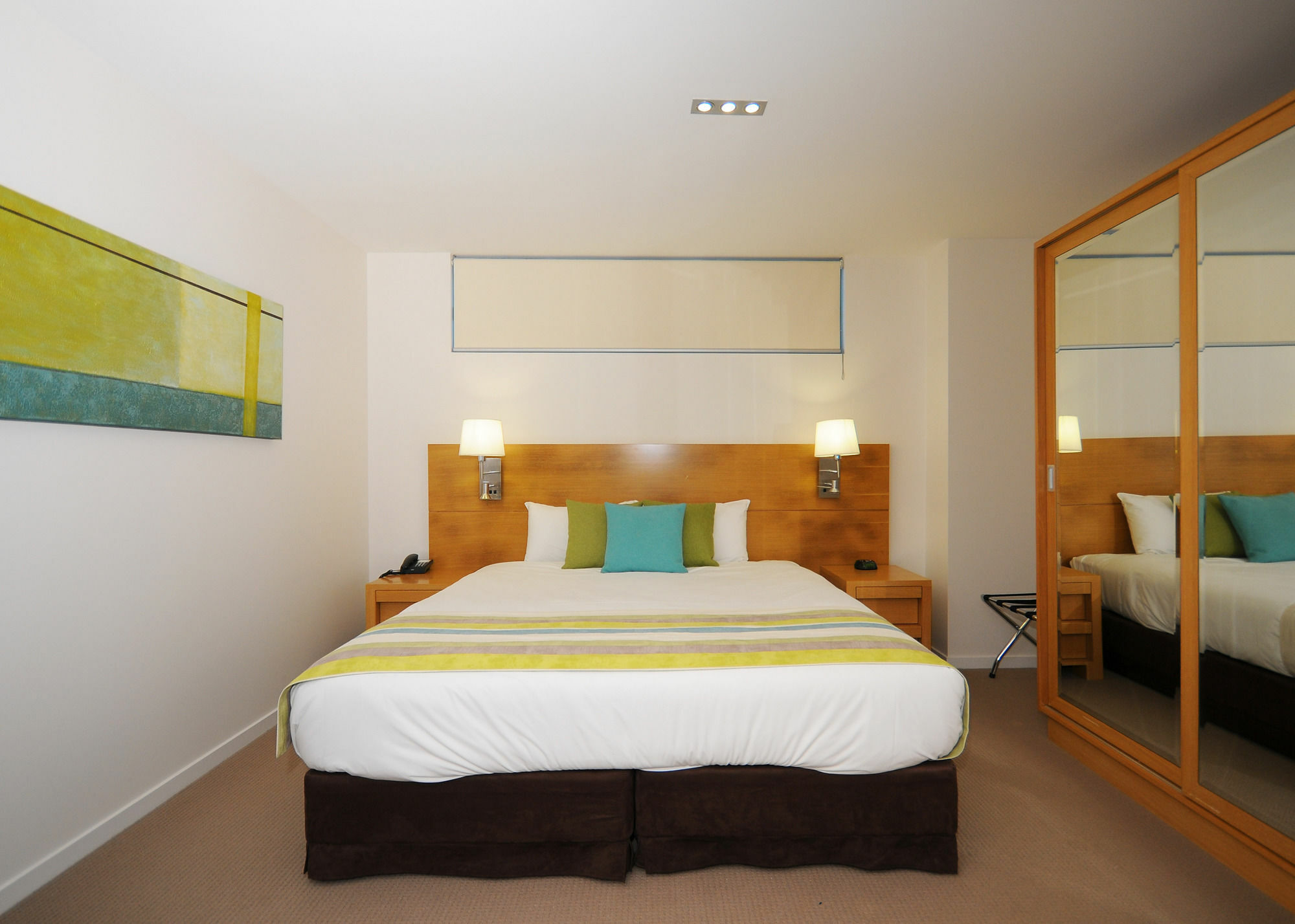 Ramada By Wyndham Hervey Bay Exterior photo A bedroom at the hotel